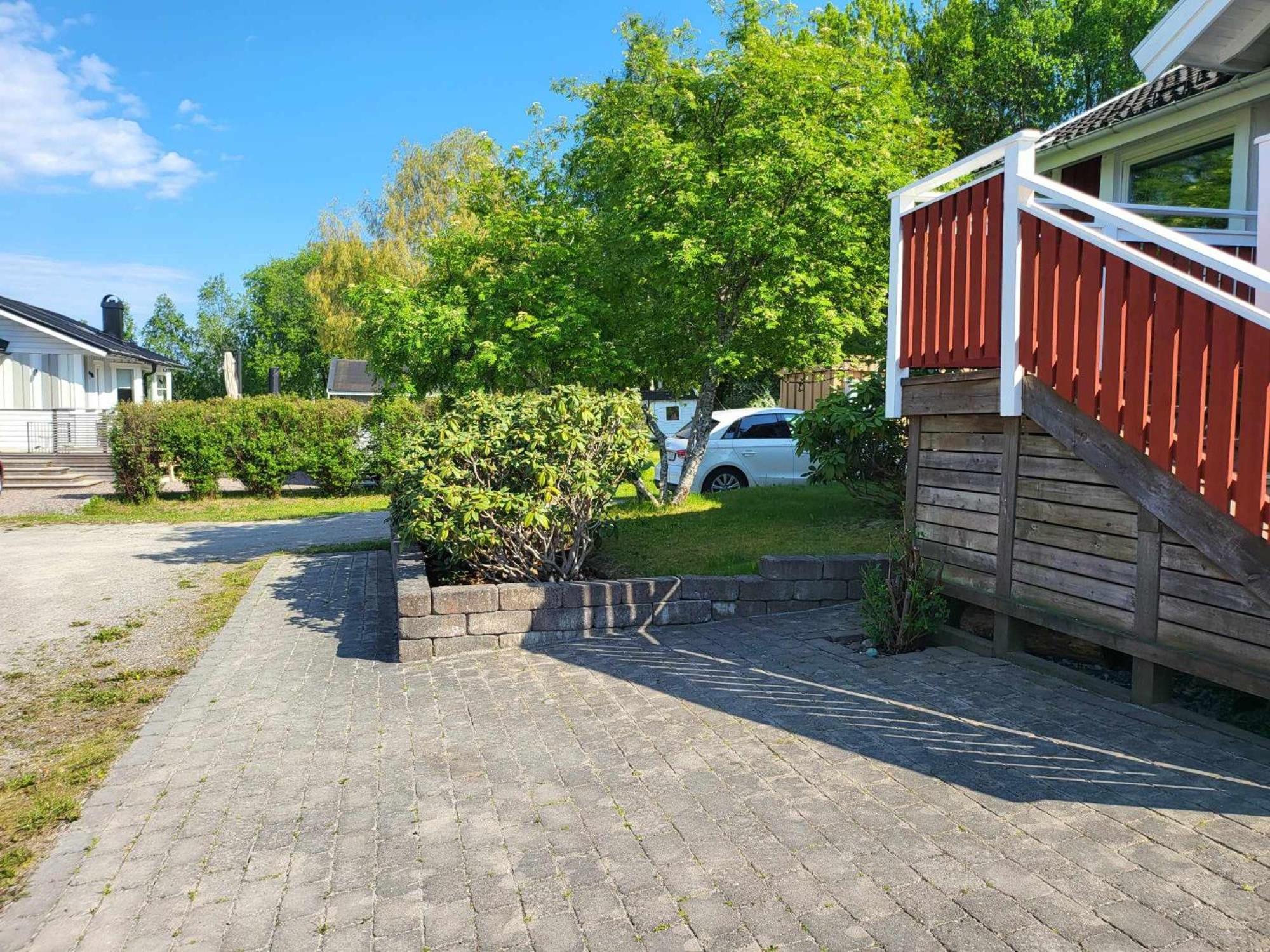 Villa Minihus Med Stor Traedgardstomt Naera Golf Och Hav Trosa Exterior foto